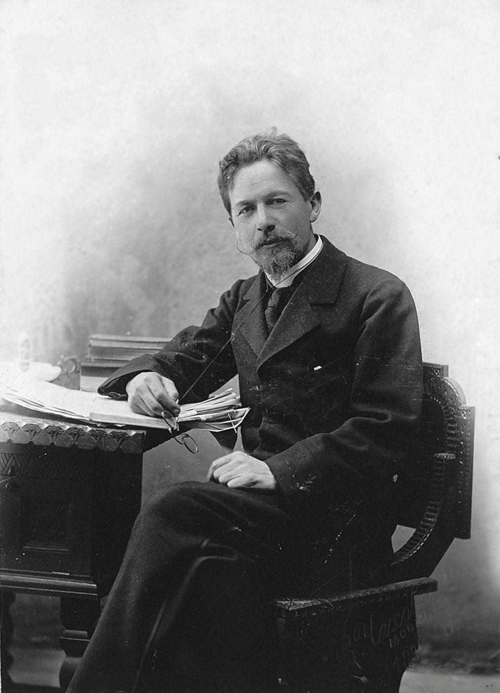 Cảm quan tỉnh lẻ trong kịch Chekhov