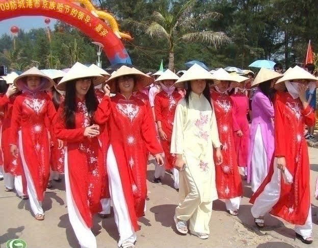 Vài nét về văn học của người Hoa gốc Việt (dân tộc Kinh) tại Trung Quốc