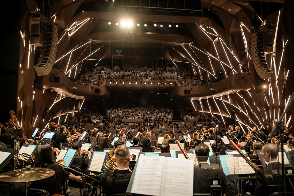 Chương trình hòa nhạc diễn ra vào lúc 20h ngày 25/9 tại Nhà hát Hồ Gươm. Ảnh: BTC