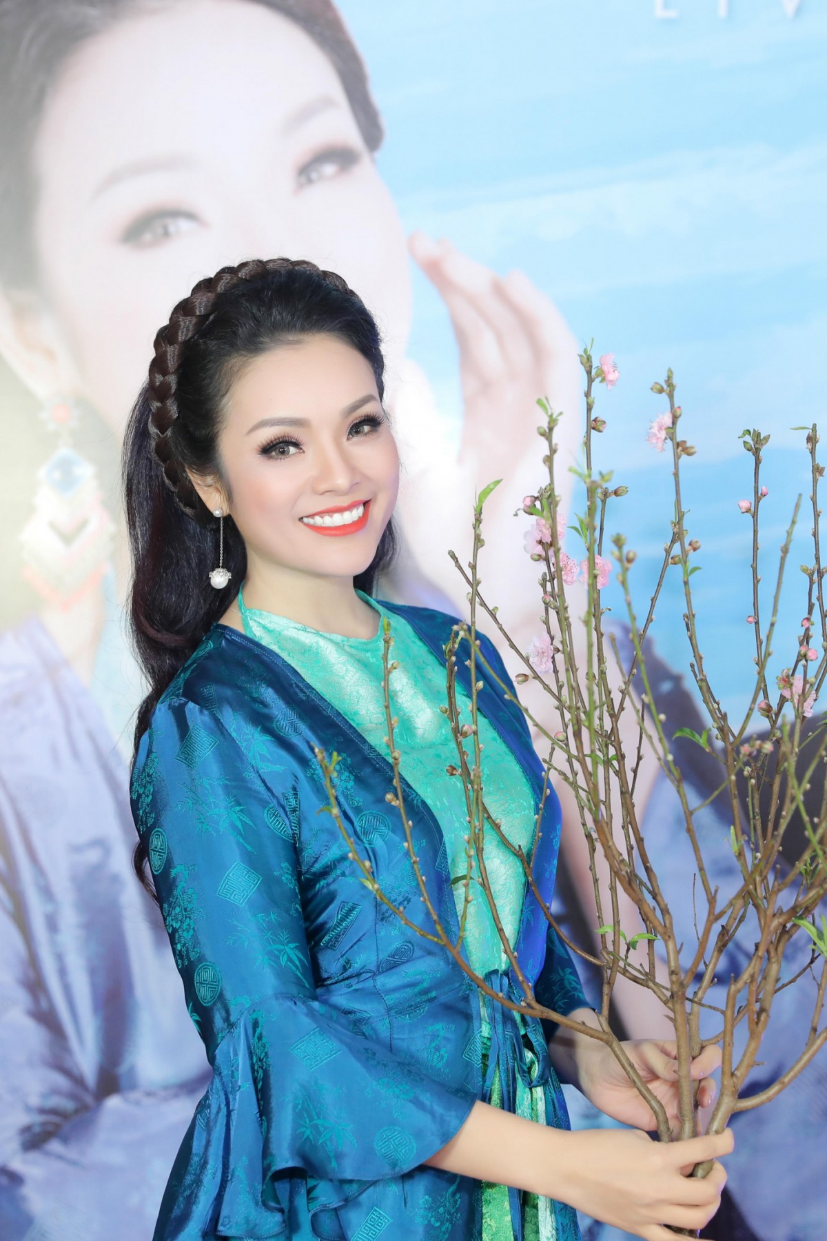 Nhà nơi chân núi